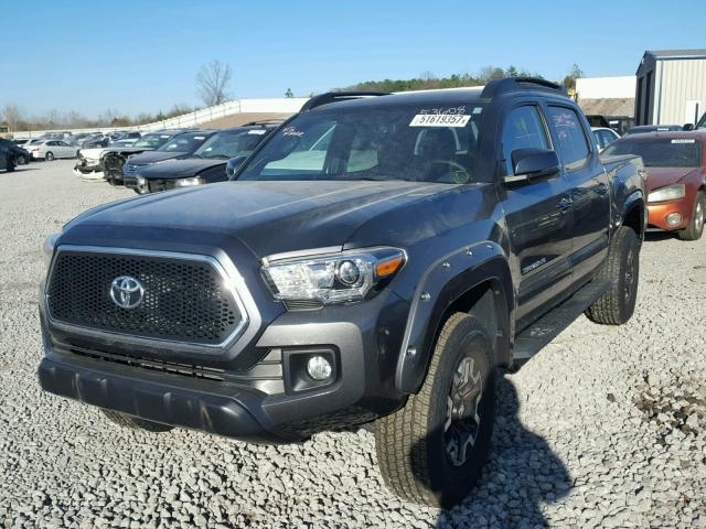 5TFCZ5AN4HX085549 - 2017 TOYOTA TACOMA DOU GRAY photo 2