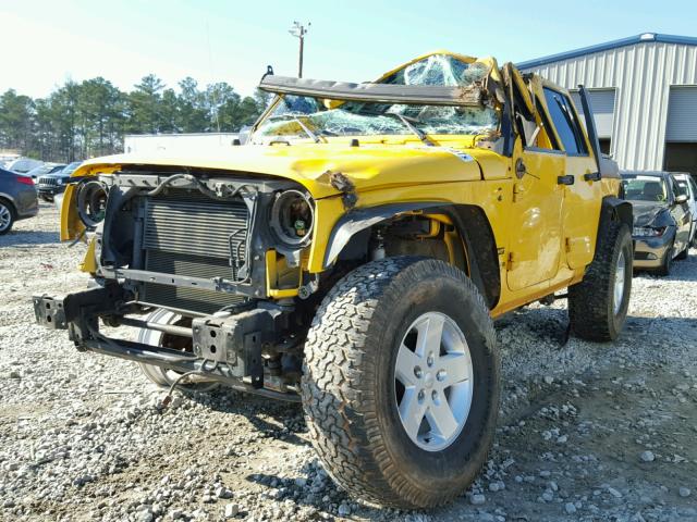 1C4BJWDG3FL706869 - 2015 JEEP WRANGLER U YELLOW photo 2