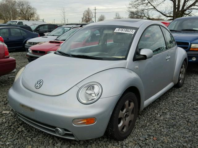 3VWCB21C32M416441 - 2002 VOLKSWAGEN NEW BEETLE SILVER photo 2