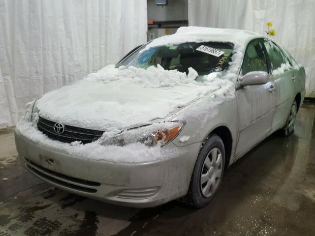 4T1BE32K14U933507 - 2004 TOYOTA CAMRY LE SILVER photo 2