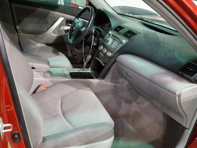 4T1BF3EK0BU612497 - 2011 TOYOTA CAMRY BASE RED photo 5