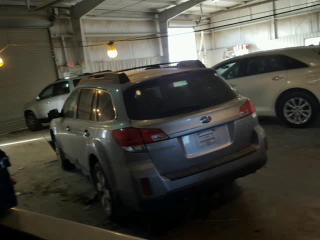 4S4BRDKC1A2371697 - 2010 SUBARU OUTBACK 3. SILVER photo 3