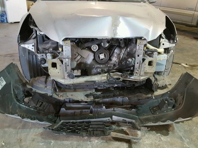 4S4BRDKC1A2371697 - 2010 SUBARU OUTBACK 3. SILVER photo 9