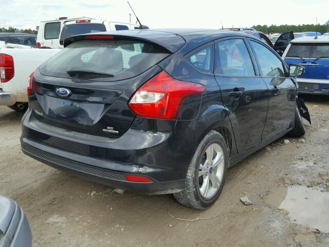 1FADP3K26DL176848 - 2013 FORD FOCUS SE BLACK photo 4