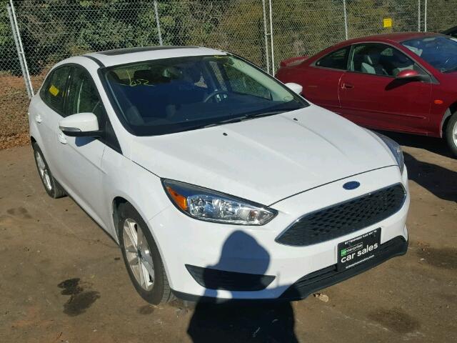 1FADP3F22FL316472 - 2015 FORD FOCUS SE WHITE photo 1