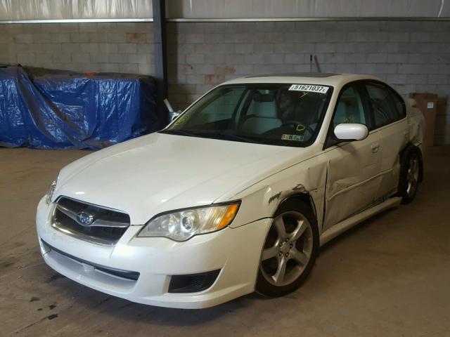 4S3BL616086216946 - 2008 SUBARU LEGACY 2.5 WHITE photo 2