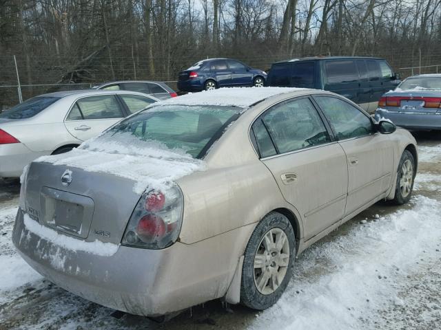 1N4AL11D85C137699 - 2005 NISSAN ALTIMA S GOLD photo 4