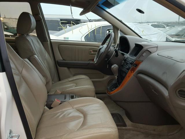 JT6GF10U0Y0065648 - 2000 LEXUS RX 300 WHITE photo 5