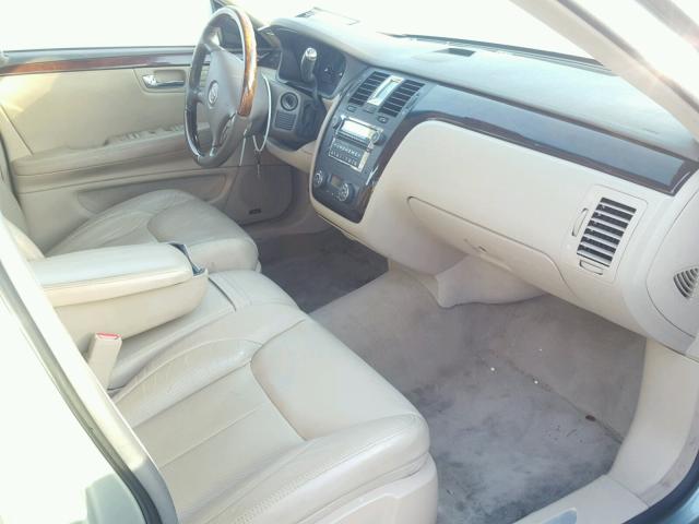 1G6KD57Y26U130775 - 2006 CADILLAC DTS BEIGE photo 5