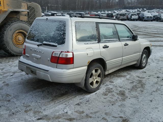 JF1SF656X1H732619 - 2001 SUBARU FORESTER S 银色 照片 4