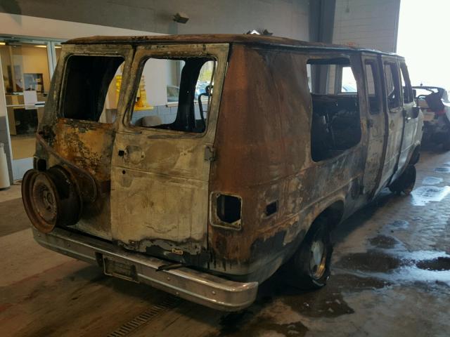 1GBEG25K6RF142665 - 1994 CHEVROLET G20 BURN photo 4