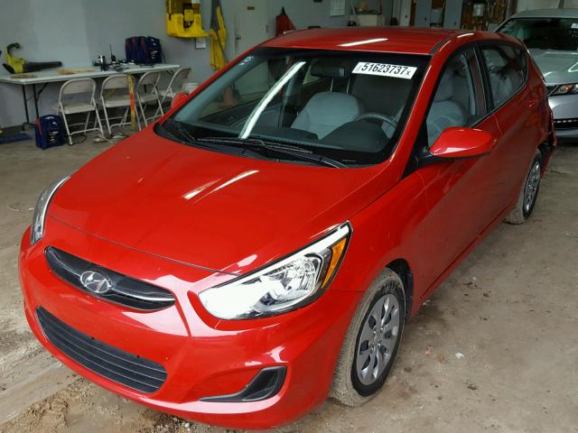 KMHCT5AE1GU276763 - 2016 HYUNDAI ACCENT SE RED photo 2