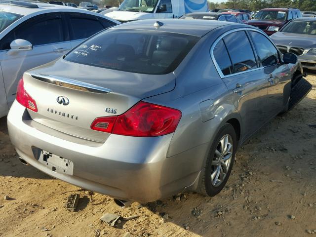 JNKBV61E08M220121 - 2008 INFINITI G35 GRAY photo 4