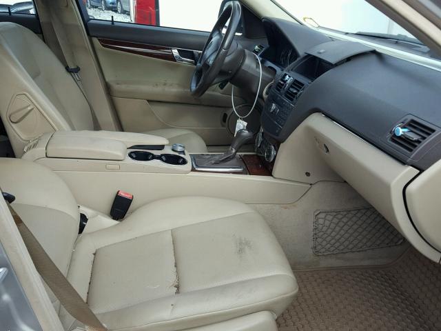 WDDGF54X39R071712 - 2009 MERCEDES-BENZ C 300 银色 照片 5