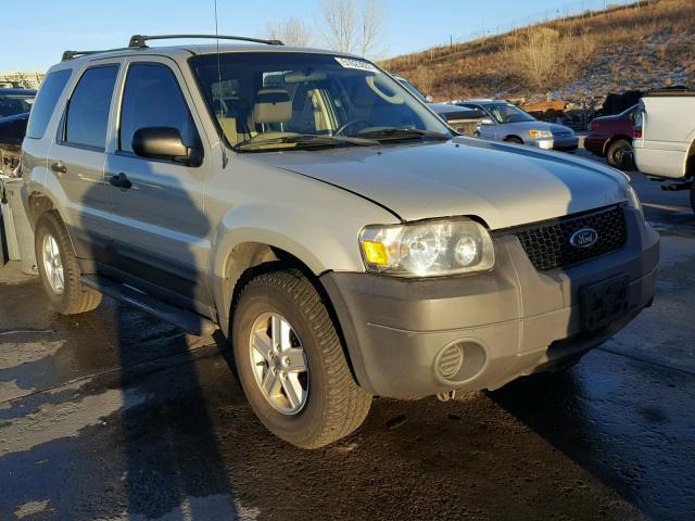 1FMCU02Z95KA73467 - 2005 FORD ESCAPE XLS GRAY photo 1