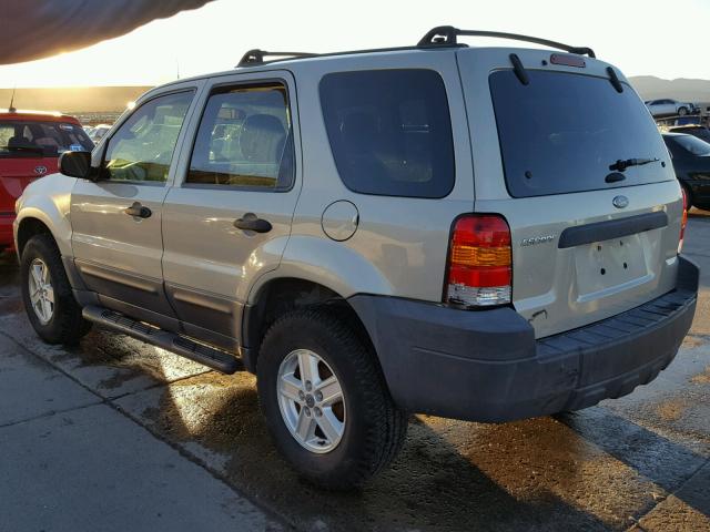 1FMCU02Z95KA73467 - 2005 FORD ESCAPE XLS Gri fotoğraf 3
