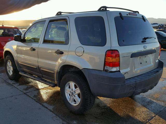 1FMCU02Z95KA73467 - 2005 FORD ESCAPE XLS GRAY photo 3