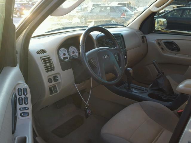 1FMCU02Z95KA73467 - 2005 FORD ESCAPE XLS Gri fotoğraf 9