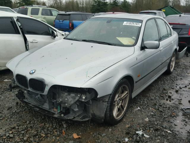 WBADN6341YGM65262 - 2000 BMW 540 I AUTO SILVER photo 2