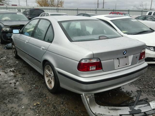 WBADN6341YGM65262 - 2000 BMW 540 I AUTO SILVER photo 3