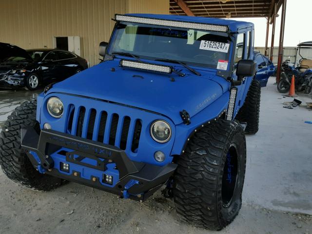 1C4BJWEG2DL601574 - 2013 JEEP WRANGLER U BLUE photo 2