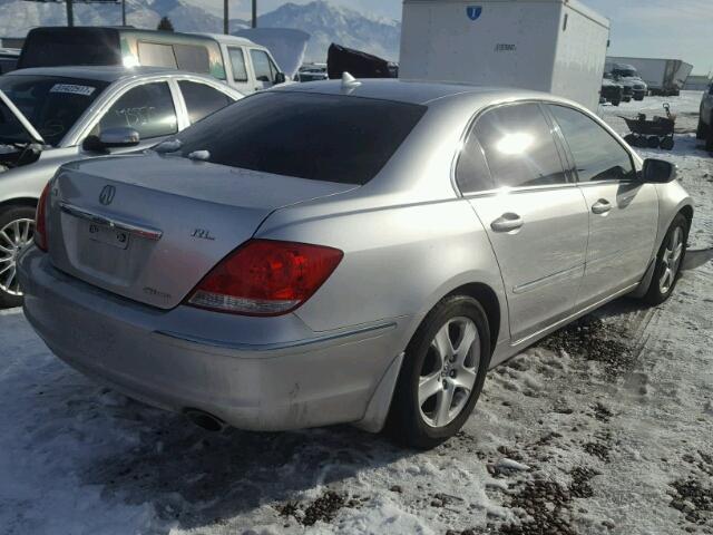 JH4KB16576C008999 - 2006 ACURA RL SILVER photo 4