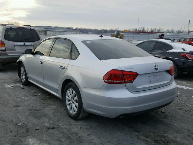 1VWAP7A39DC045389 - 2013 VOLKSWAGEN PASSAT S Plata foto 3