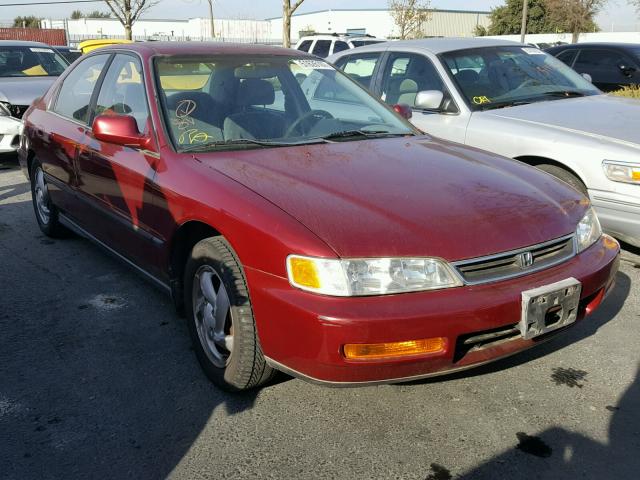 1HGCD5631TA073362 - 1996 HONDA ACCORD LX RED photo 1