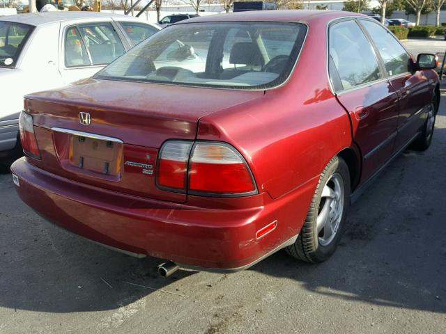 1HGCD5631TA073362 - 1996 HONDA ACCORD LX RED photo 4