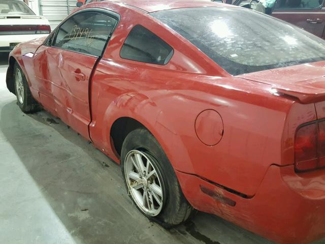 1ZVHT80N485130363 - 2008 FORD MUSTANG RED photo 9