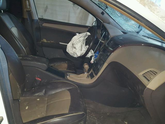 1G1ZK577794176947 - 2009 CHEVROLET MALIBU LTZ 白色 照片 5