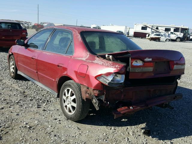 1HGCG56702A027532 - 2002 HONDA ACCORD SE RED photo 3