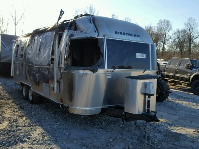 1STJFYJ29HJ537457 - 2017 AIRS TRVL TLR SILVER photo 1