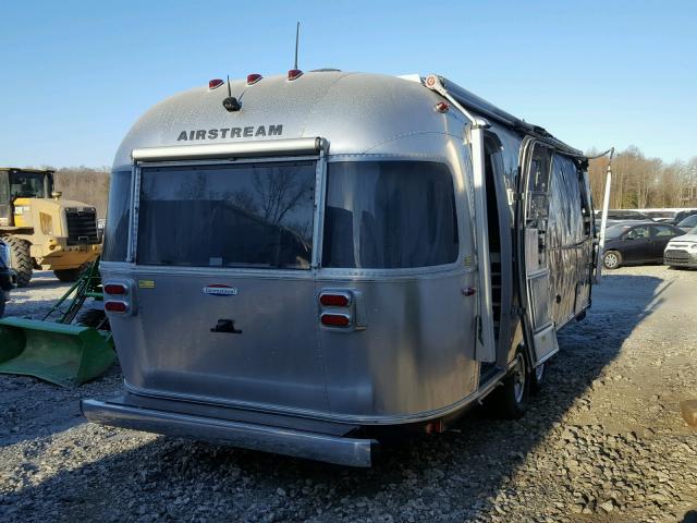 1STJFYJ29HJ537457 - 2017 AIRS TRVL TLR SILVER photo 4