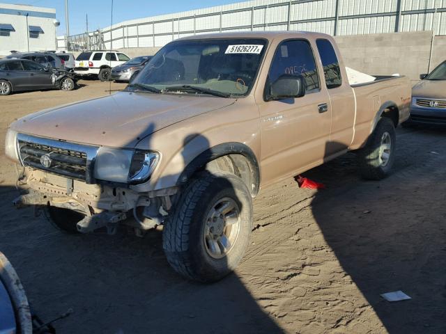 4TAWN72N8YZ619946 - 2000 TOYOTA TACOMA XTR GOLD photo 2