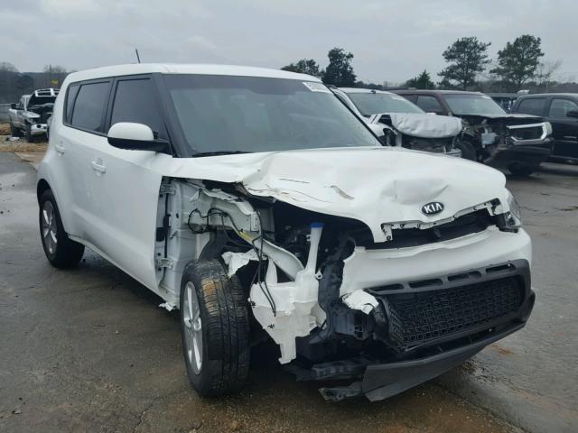 KNDJN2A24F7796981 - 2015 KIA SOUL WHITE photo 1