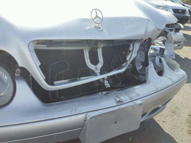 WDBLJ65G22T127139 - 2002 MERCEDES-BENZ CLK 320 SILVER photo 9