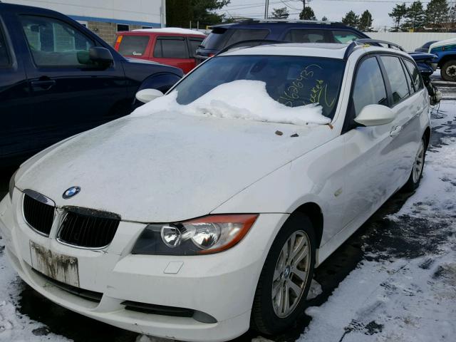 WBAVT13556KW22792 - 2006 BMW 325 XIT WHITE photo 2