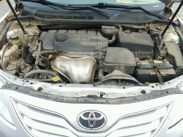 4T1BF3EK2BU156454 - 2011 TOYOTA CAMRY BASE SILVER photo 7