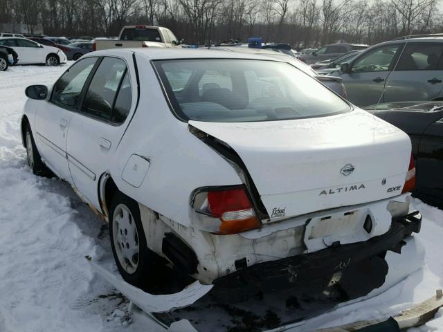 1N4DL01D6WC113779 - 1998 NISSAN ALTIMA XE WHITE photo 3