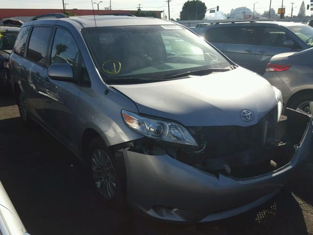 5TDYK3DC7ES498219 - 2014 TOYOTA SIENNA XLE SILVER photo 1