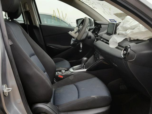 3MYDLBZV2GY129961 - 2016 TOYOTA SCION IA SILVER photo 5