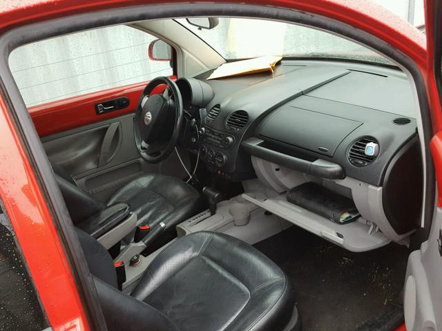 3VWCD21C5YM463781 - 2000 VOLKSWAGEN NEW BEETLE 红色 照片 5