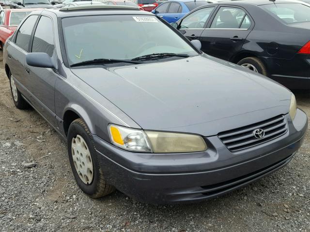 4T1BG22K9WU838510 - 1998 TOYOTA CAMRY CE GRAY photo 1