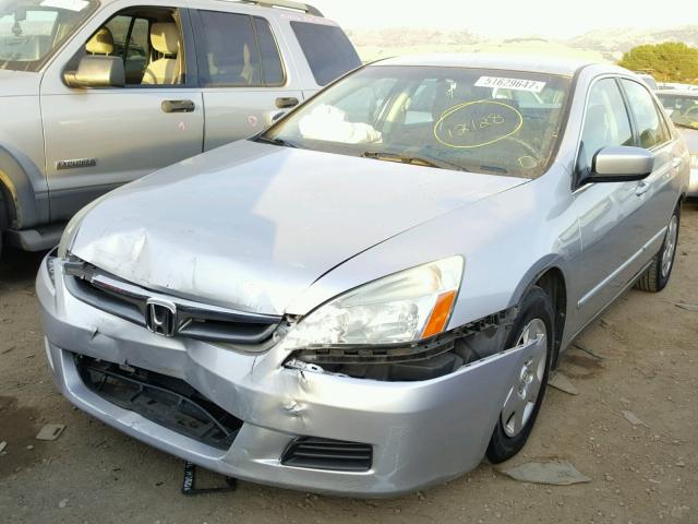 1HGCM56476A095895 - 2006 HONDA ACCORD LX SILVER photo 2