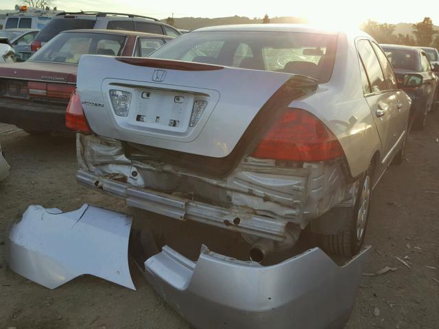 1HGCM56476A095895 - 2006 HONDA ACCORD LX SILVER photo 4