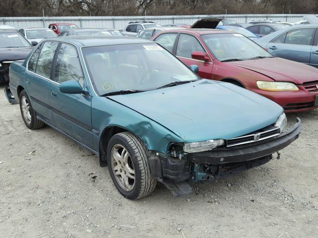 1HGCB7653PA119251 - 1993 HONDA ACCORD LX GREEN photo 1