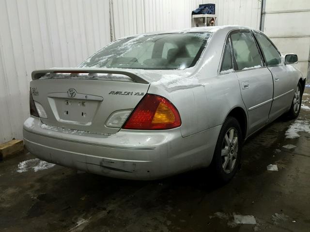 4T1BF28B82U221393 - 2002 TOYOTA AVALON XL SILVER photo 4