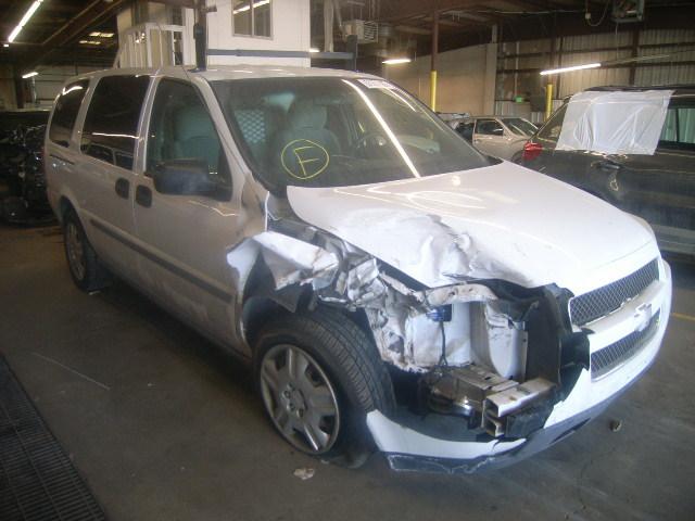 1GBDV13W48D189401 - 2008 CHEVROLET UPLANDER I WHITE photo 1
