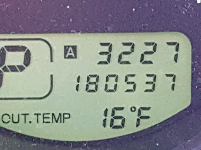 JF1SG65616H702963 - 2006 SUBARU FORESTER 2 SILVER photo 8